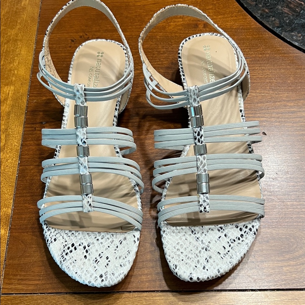 Naturalizer White and Gray Strappy Sandals